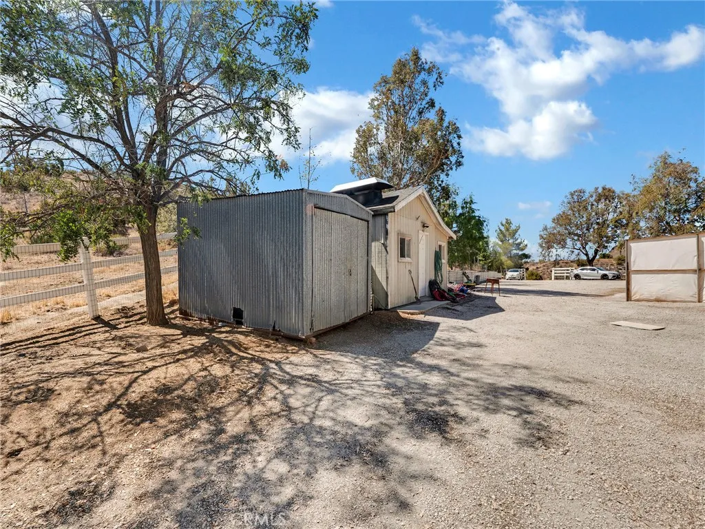 33320 Kingbird Way, Acton, California 93510 home-pic-24