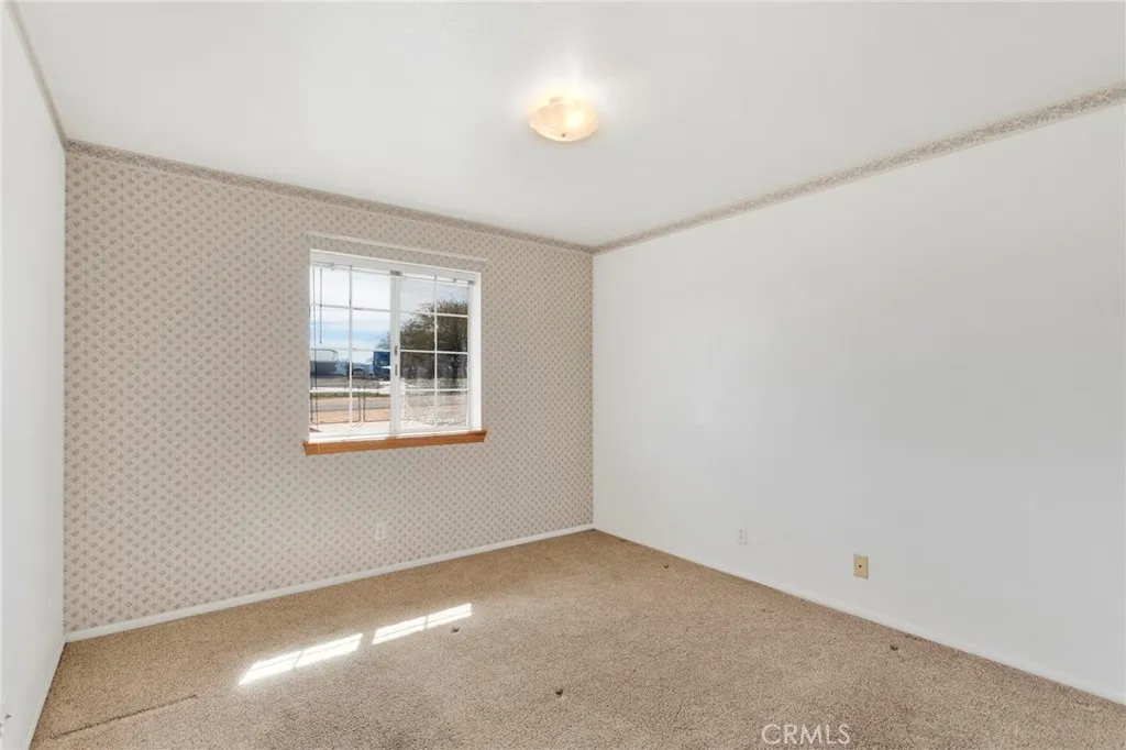 17814 Mesa Street, Hesperia, California 92345 home-pic-16