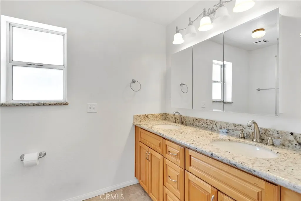 17814 Mesa Street, Hesperia, California 92345 home-pic-13