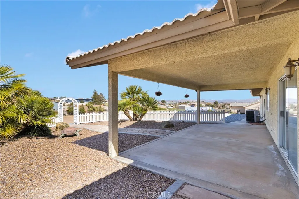 17814 Mesa Street, Hesperia, California 92345 home-pic-22