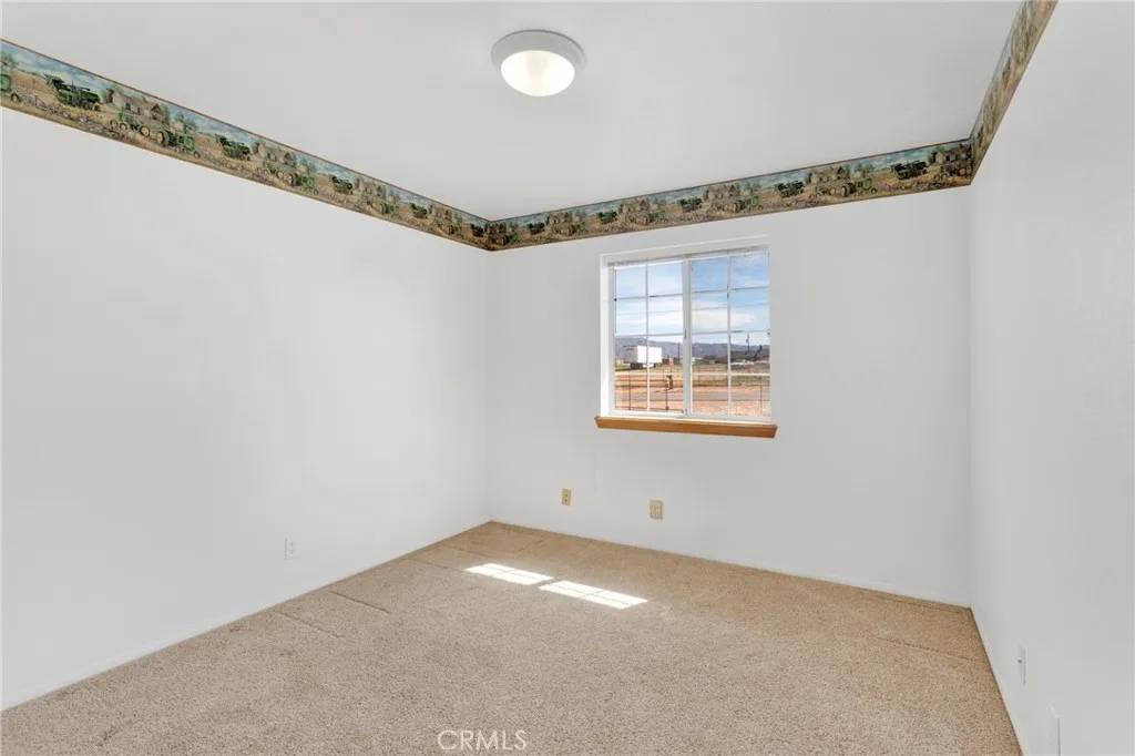 17814 Mesa Street, Hesperia, California 92345 home-pic-15