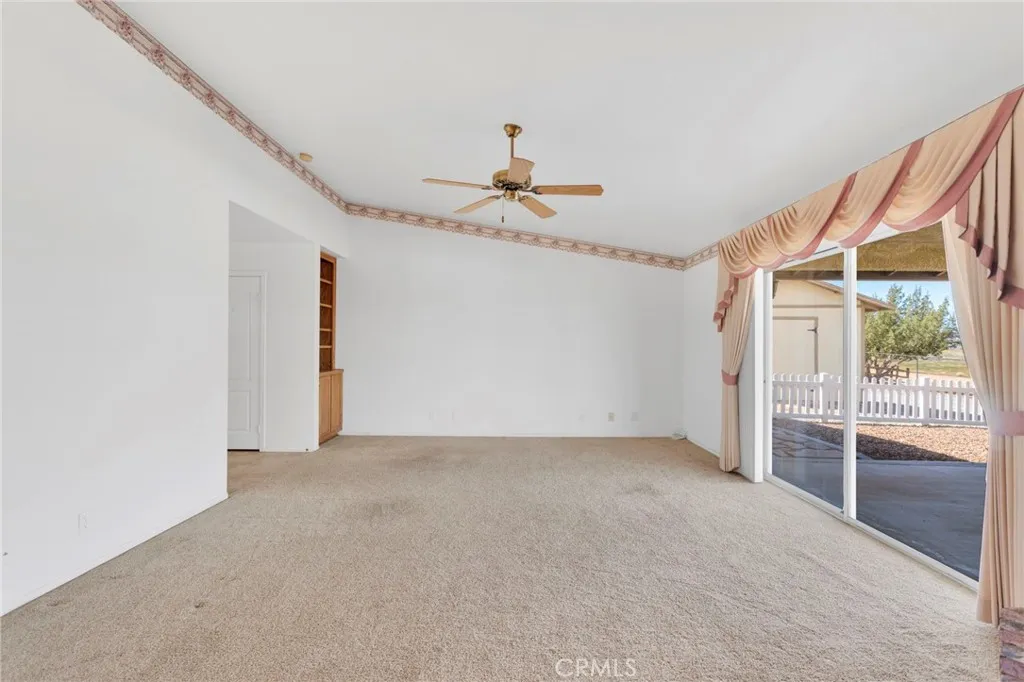17814 Mesa Street, Hesperia, California 92345 home-pic-5