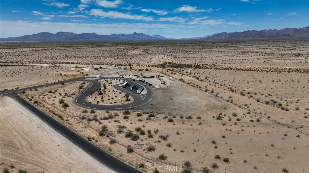 Exit to Wiley:s well rest area