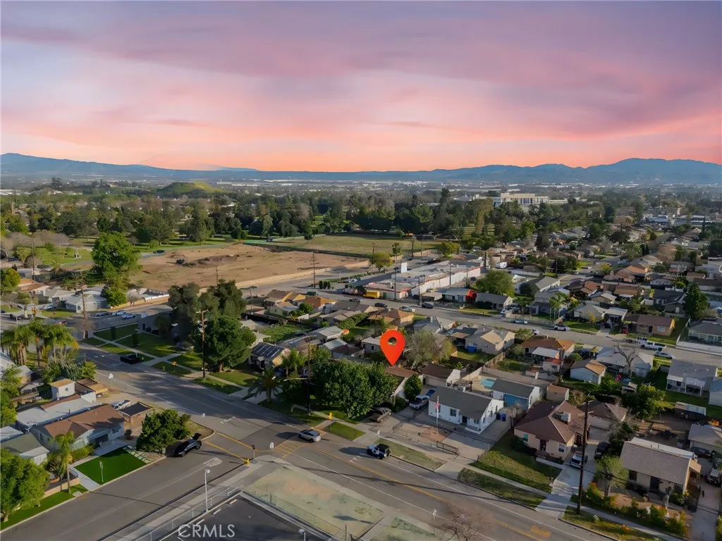 263 E 28th Street, San Bernardino, California 92404 home-pic-1