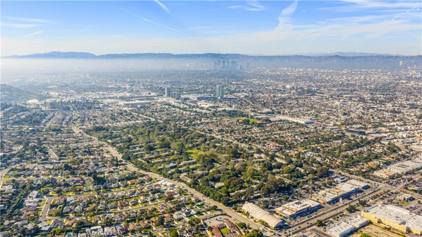 Nestled within the city grid, Village Green unfolds as a lush urban oasis surrounded by Los Angeles