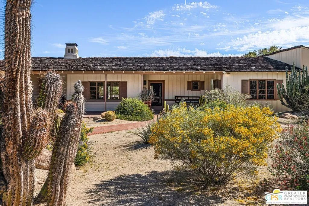 1850 Smoke Tree Lane, Palm Springs, California 92264 home-pic-2