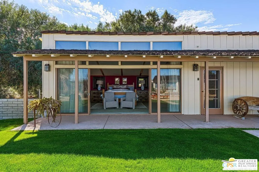1850 Smoke Tree Lane, Palm Springs, California 92264 home-pic-8