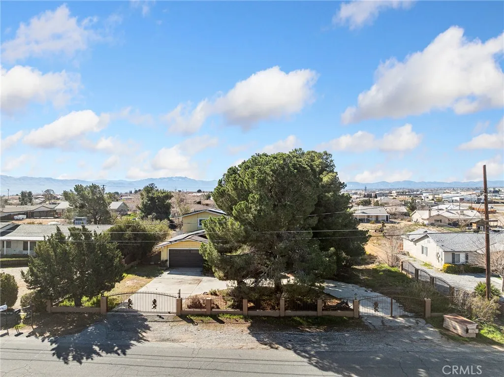 17771 Manzanita, Hesperia, California 92345 home-pic-5