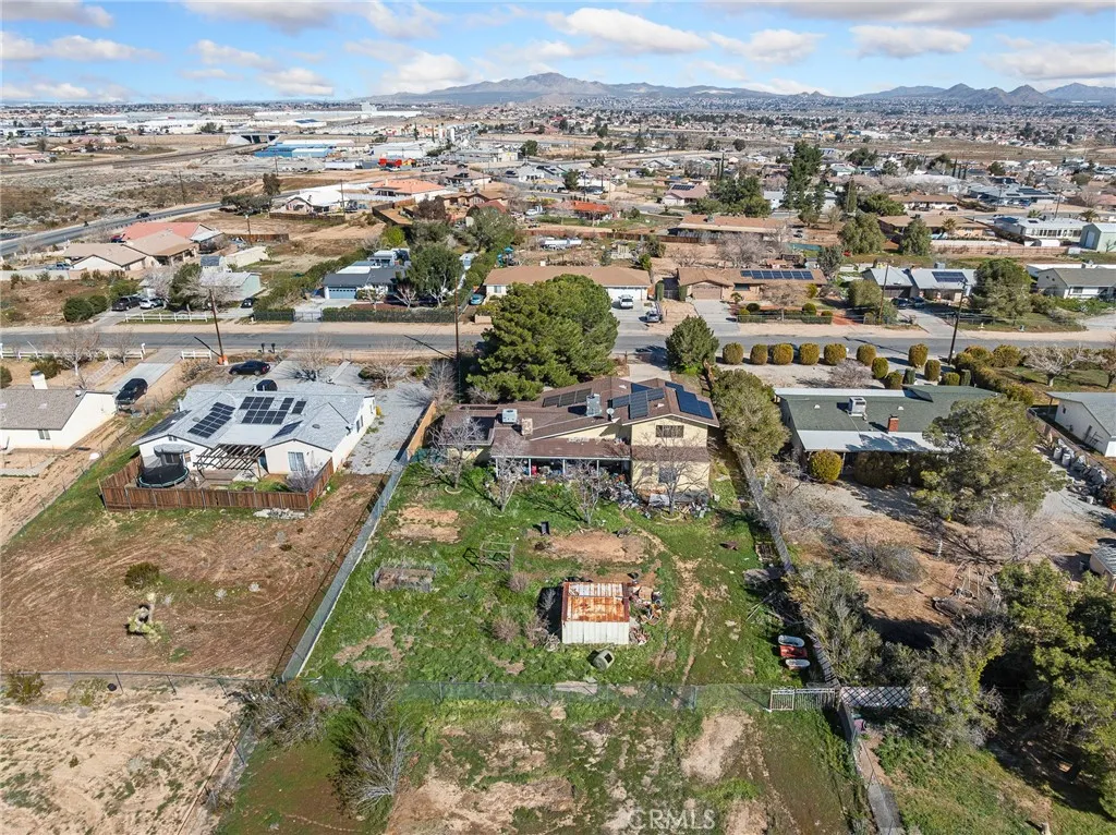 17771 Manzanita, Hesperia, California 92345 home-pic-8