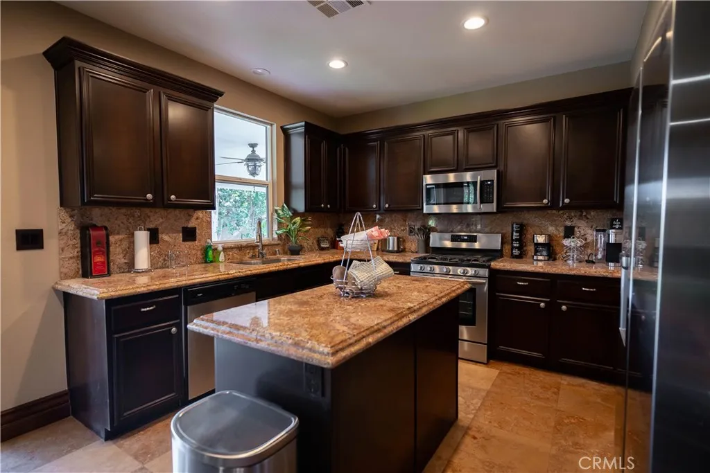 48482 Red Mountain Place, Coachella, California 92236 home-pic-5