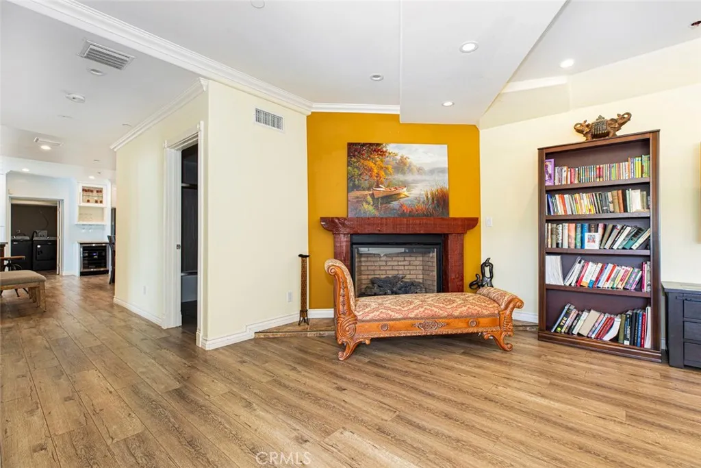 9336 Wayside Drive, Sunland, California 91040 home-pic-60
