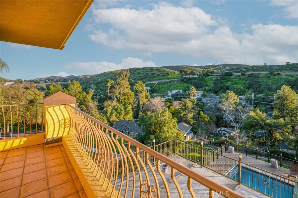 9336 Wayside Drive, Sunland, California 91040 home-pic-70