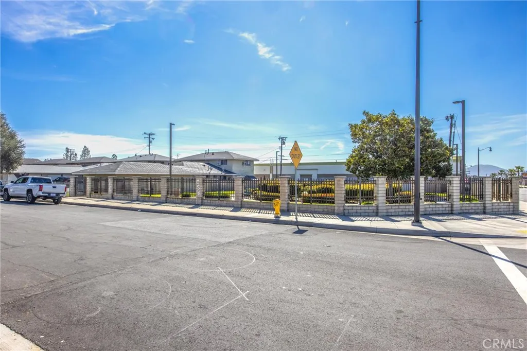 16929 Reed, Fontana, California 92336 home-pic-19