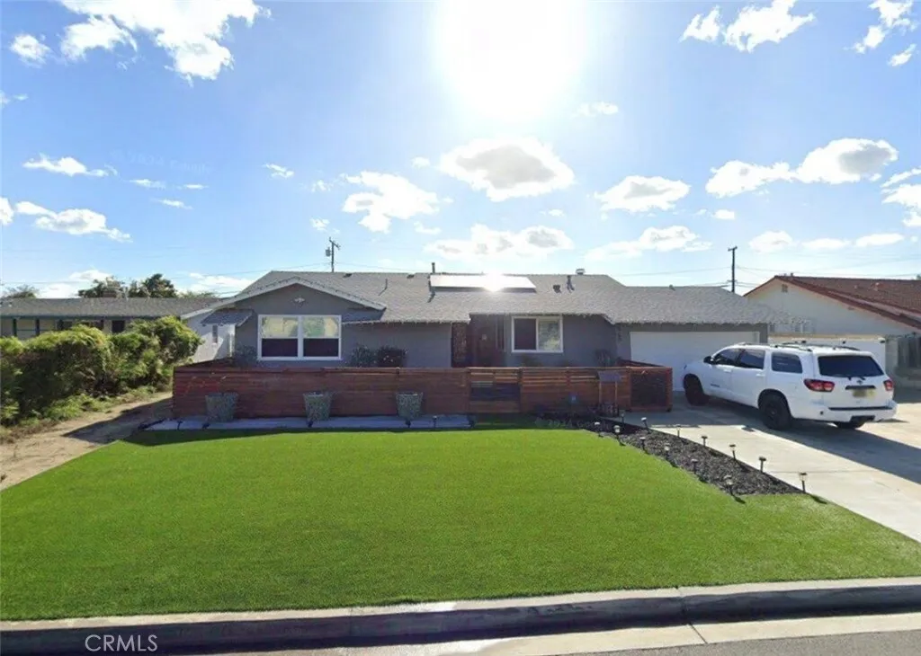 2960 W Rome, Anaheim, California 92804 home-pic-0
