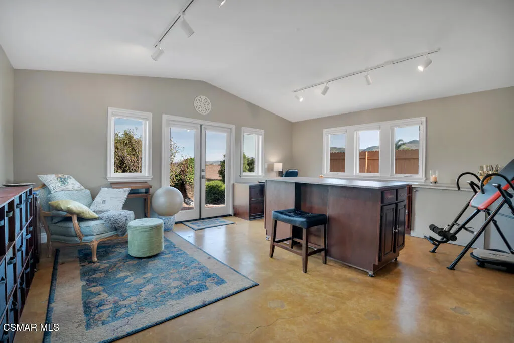 1660 San Rafael Way, Camarillo, California 93012 home-pic-36