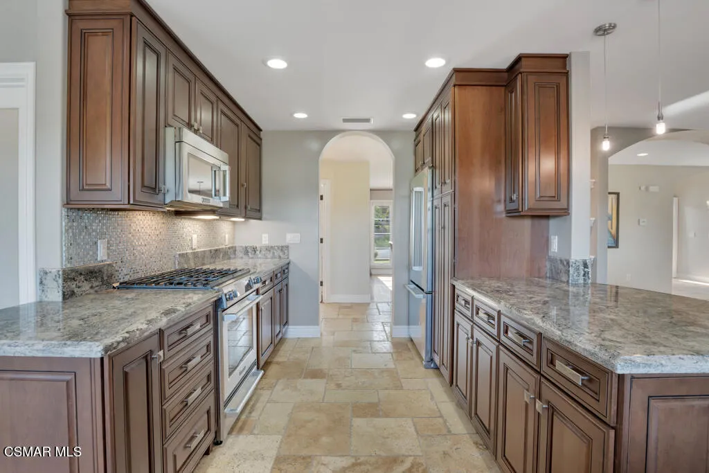 1660 San Rafael Way, Camarillo, California 93012 home-pic-6