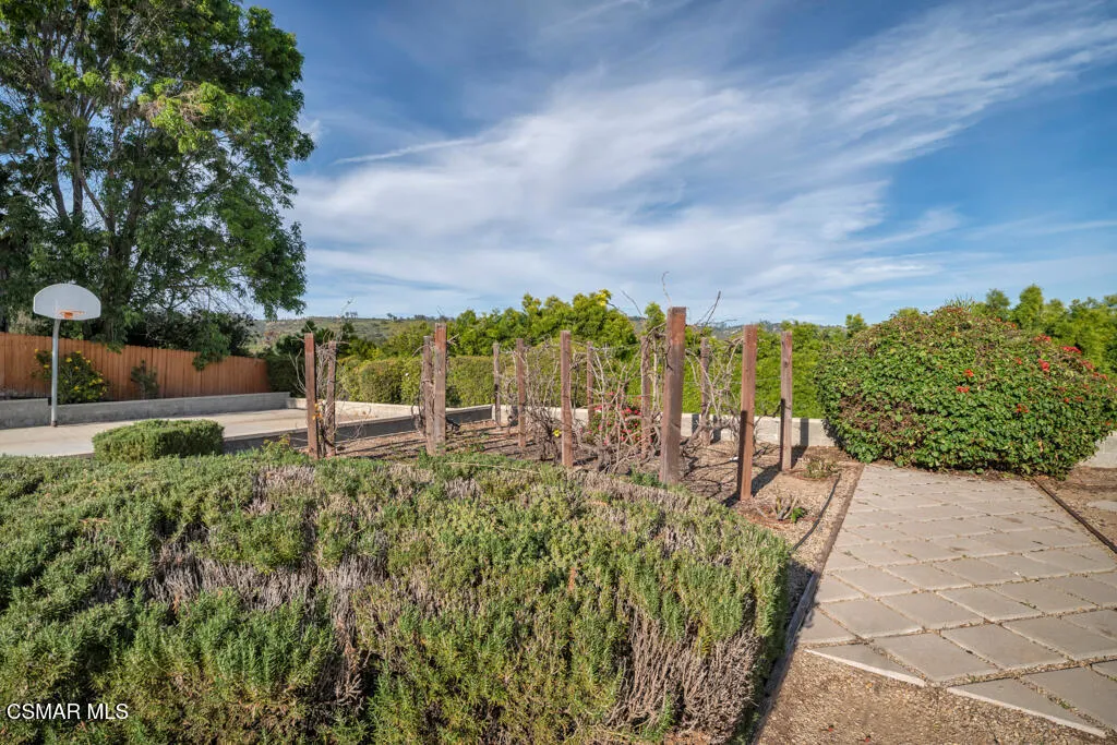 1660 San Rafael Way, Camarillo, California 93012 home-pic-46
