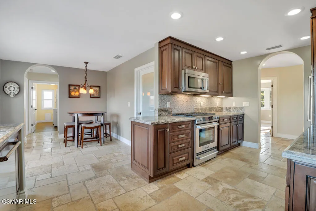 1660 San Rafael Way, Camarillo, California 93012 home-pic-15