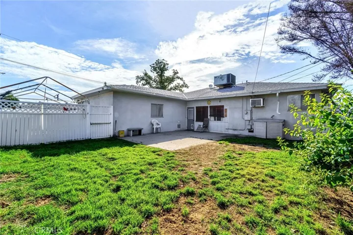 3495 E Dakota, Fresno, California 93726