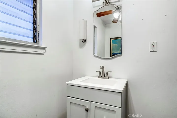 3495 E Dakota, Fresno, California 93726