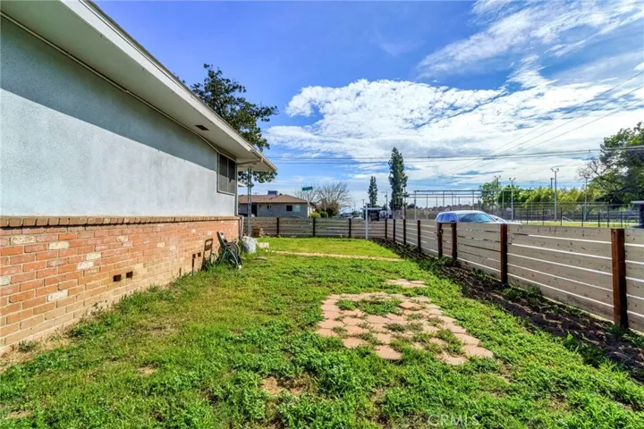 3495 E Dakota, Fresno, California 93726