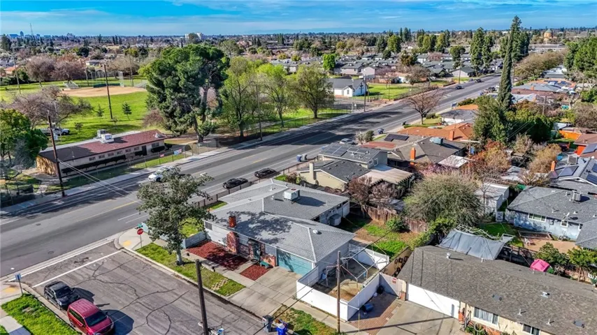 3495 E Dakota, Fresno, California 93726