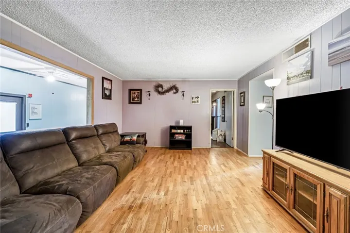 3495 E Dakota, Fresno, California 93726
