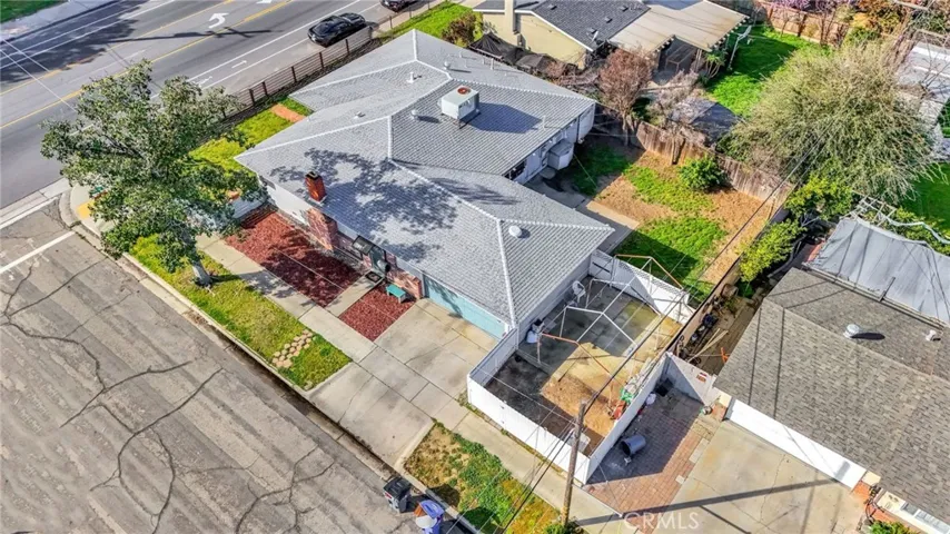 3495 E Dakota, Fresno, California 93726