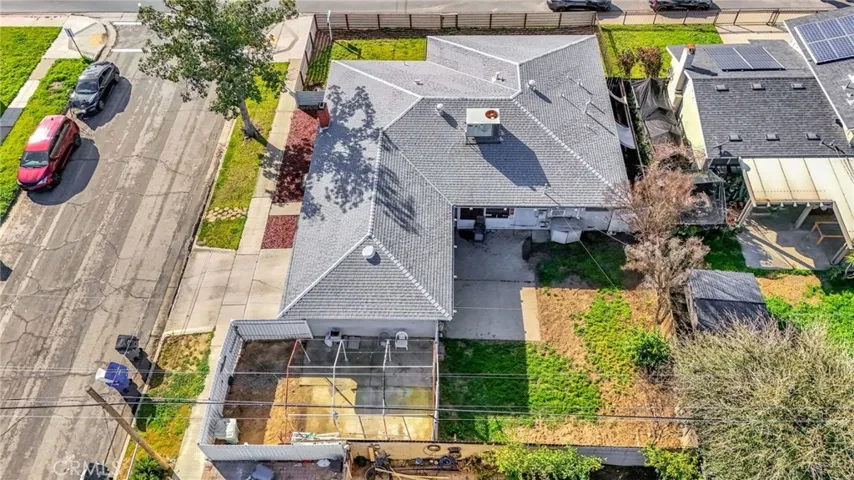 3495 E Dakota, Fresno, California 93726
