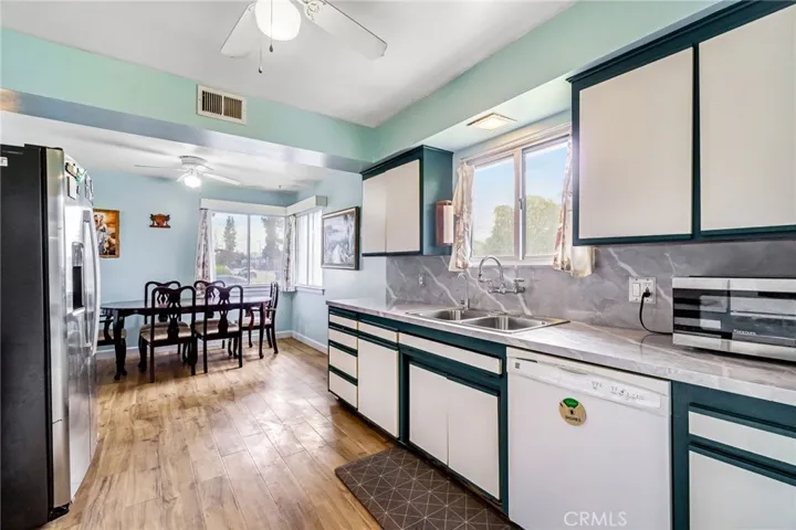 3495 E Dakota, Fresno, California 93726