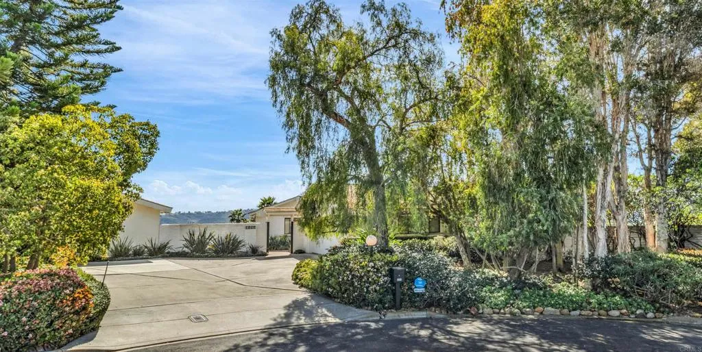 4594 Vista De La Patria, Del Mar, California 92014 home-pic-7