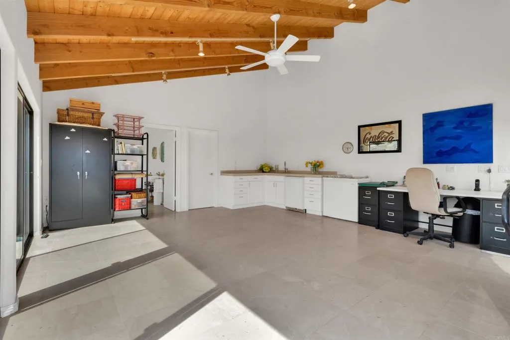 4594 Vista De La Patria, Del Mar, California 92014 home-pic-34