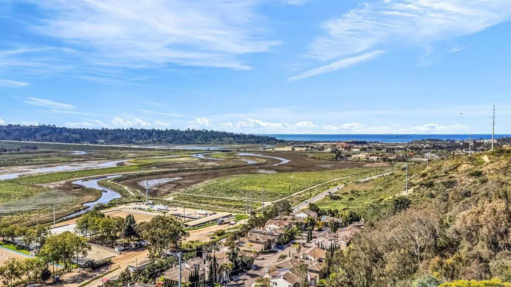 4594 Vista De La Patria, Del Mar, California 92014 home-pic-28