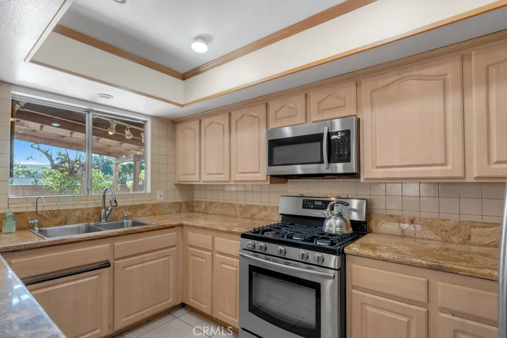 3652 Stichman, Baldwin Park, California 91706 home-pic-9