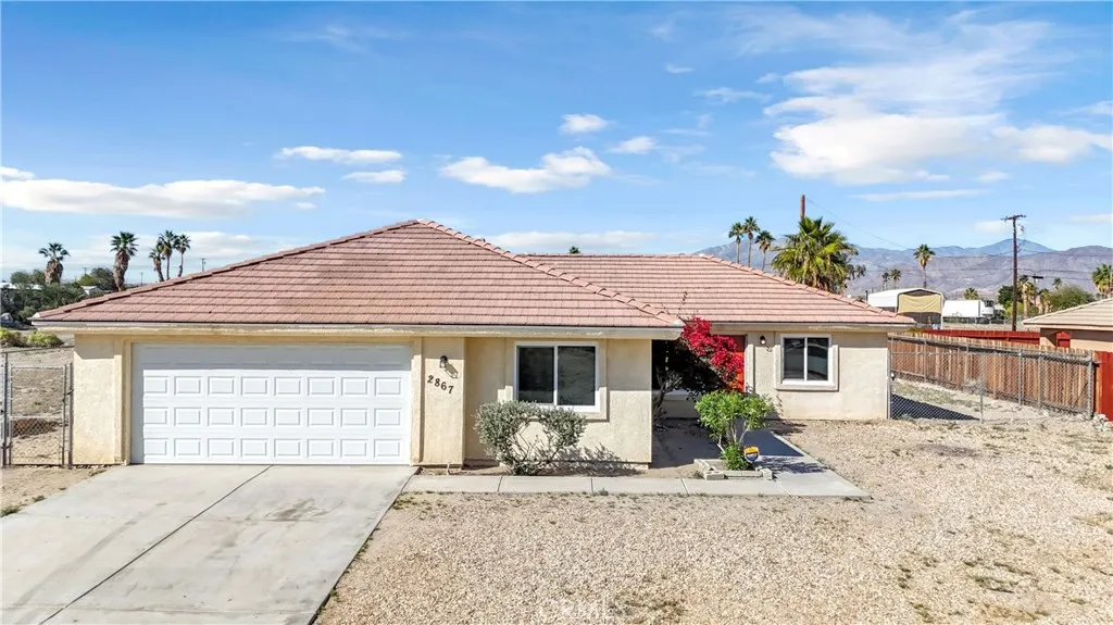 2867 Stardust Avenue, Thermal, California 92274 home-pic-2