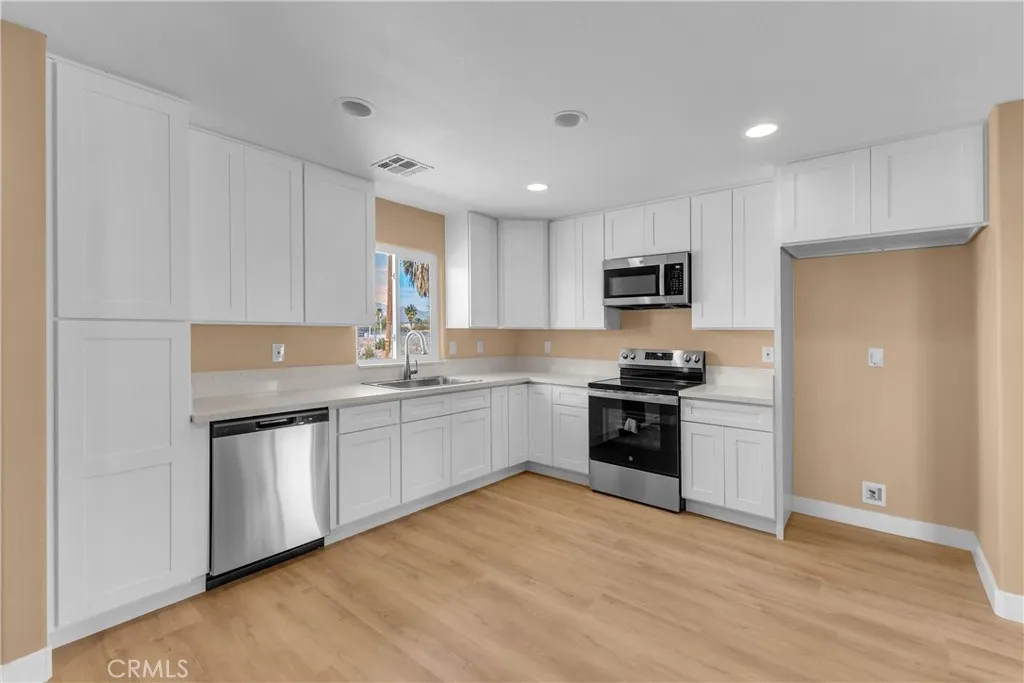 2867 Stardust Avenue, Thermal, California 92274 home-pic-9