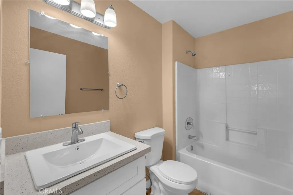 2867 Stardust Avenue, Thermal, California 92274 home-pic-25