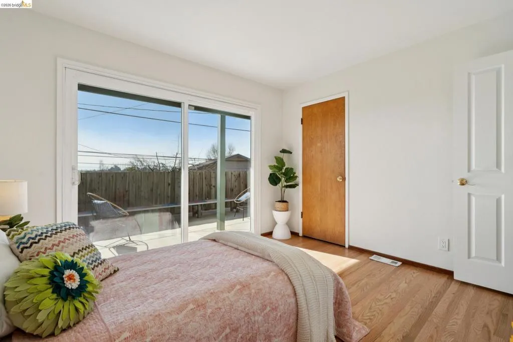 30229 30229 Treeview St, Hayward, California 94544 home-pic-20