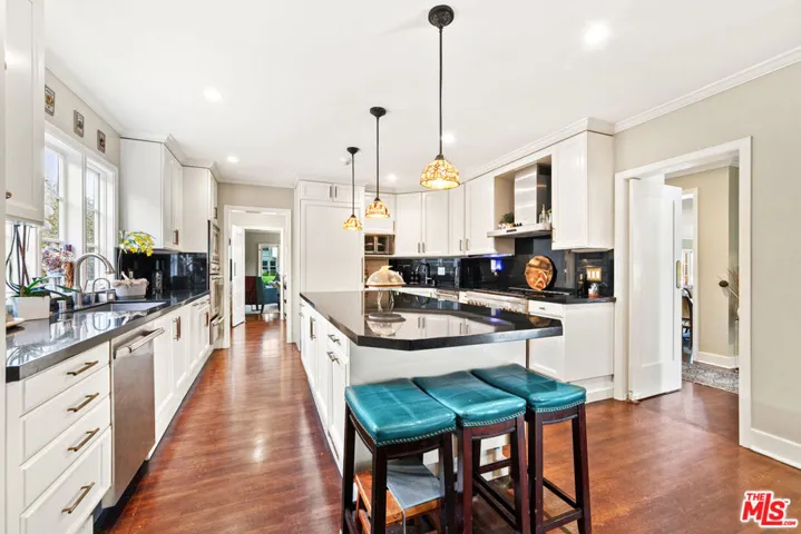 401 N Mccadden Place, Los Angeles, California 90004