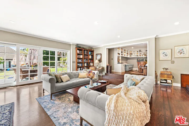 401 N Mccadden Place, Los Angeles, California 90004