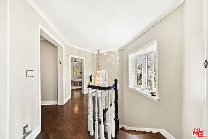 401 N Mccadden Place, Los Angeles, California 90004
