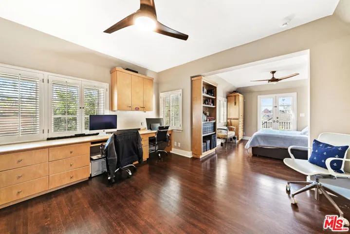 401 N Mccadden Place, Los Angeles, California 90004