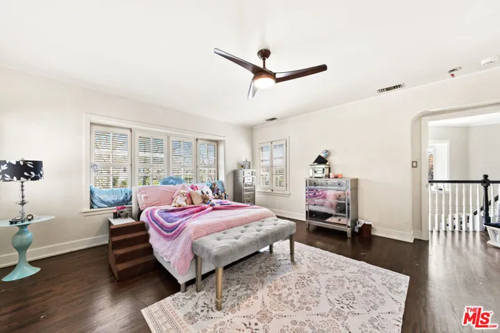 401 N Mccadden Place, Los Angeles, California 90004