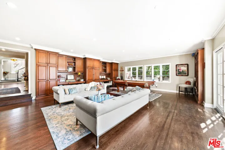 401 N Mccadden Place, Los Angeles, California 90004