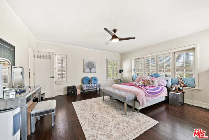 401 N Mccadden Place, Los Angeles, California 90004