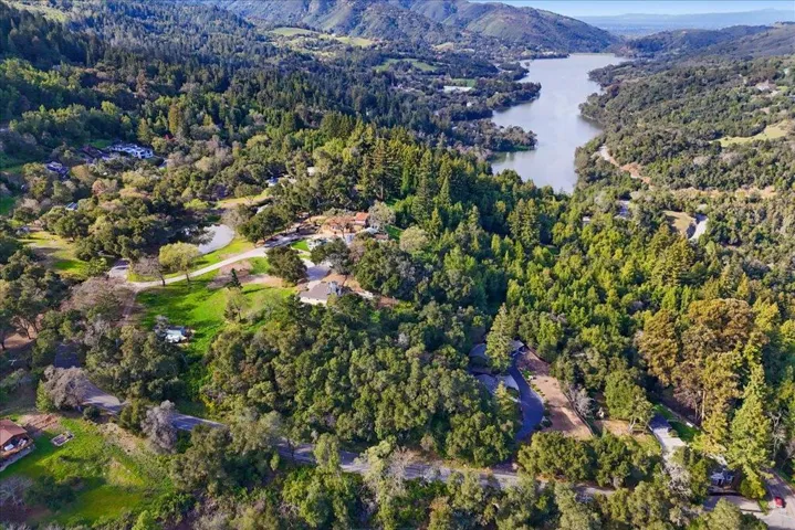 18101 Idylwild Road, Los Gatos, California 95033