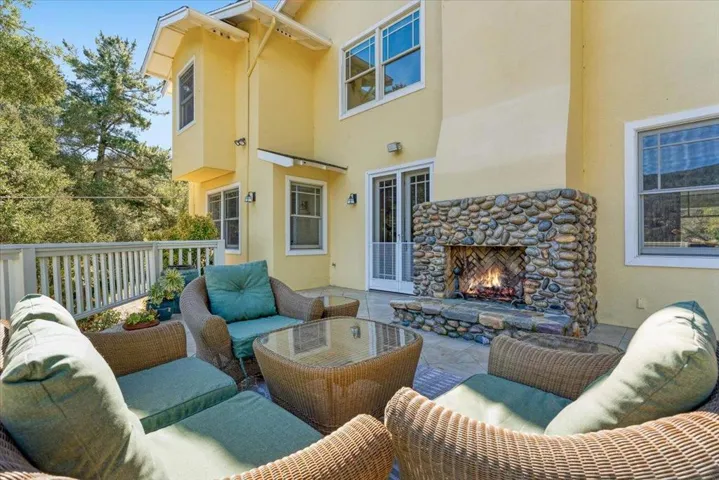 18101 Idylwild Road, Los Gatos, California 95033