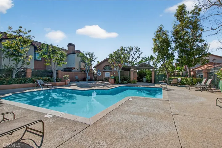 60 Flor De Mar, Rancho Santa Margarita, California 92688