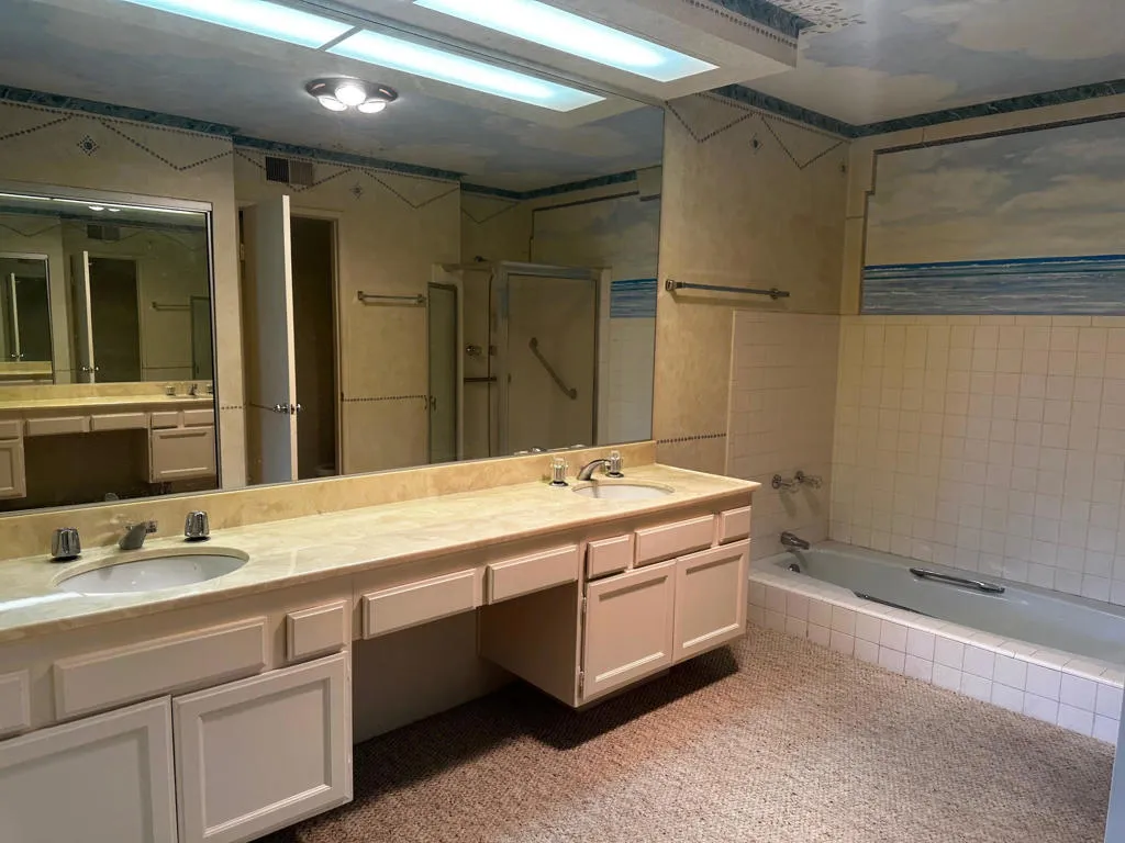 2466 E Oakcrest Drive, Palm Springs, California 92264 home-pic-11
