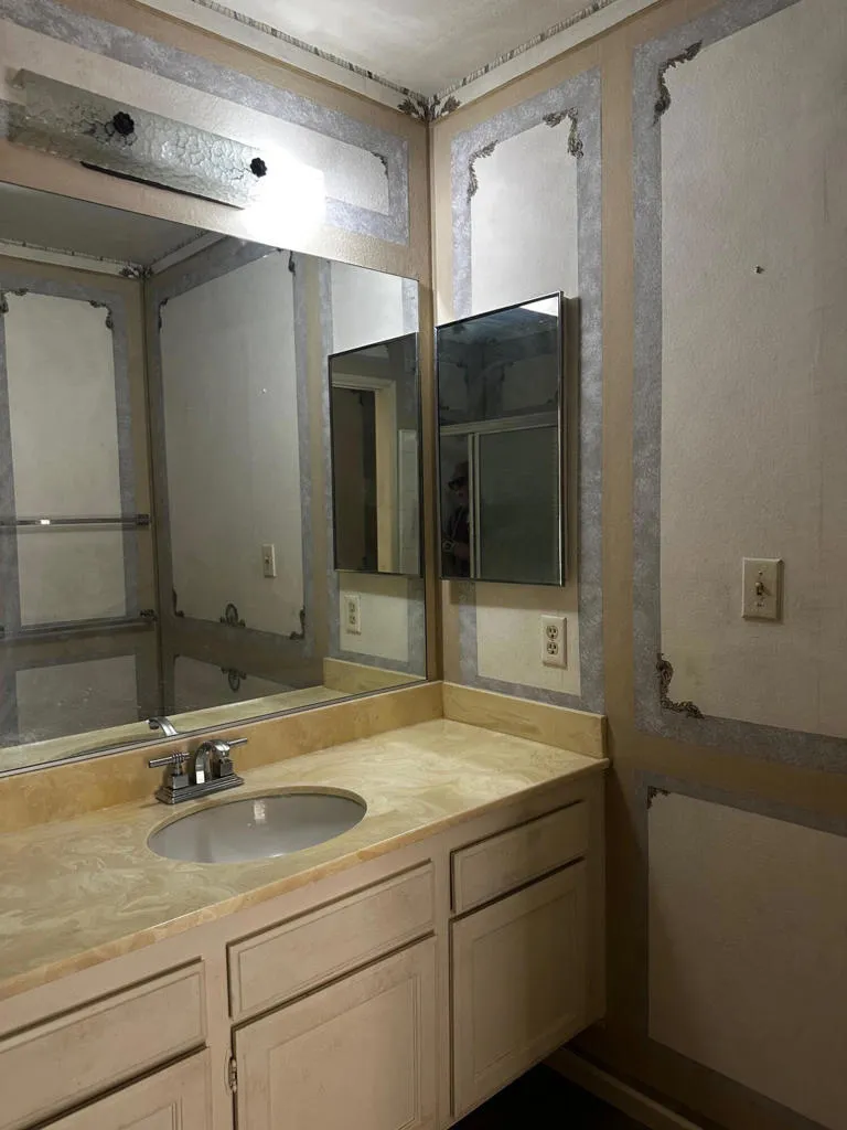 2466 E Oakcrest Drive, Palm Springs, California 92264 home-pic-15